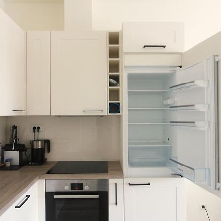 Lustica Bay Magnolia Apartment ติวัต ภายนอก รูปภาพ