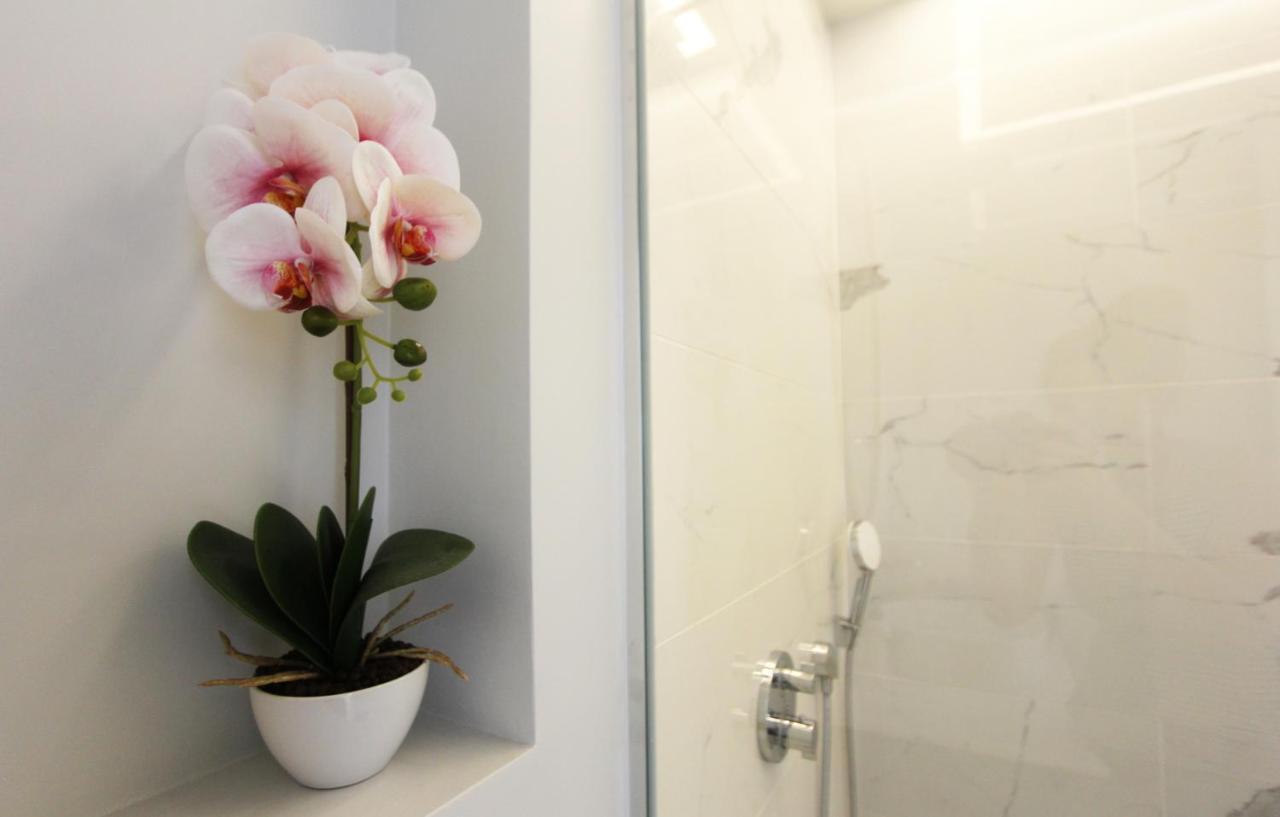 Lustica Bay Magnolia Apartment ติวัต ภายนอก รูปภาพ