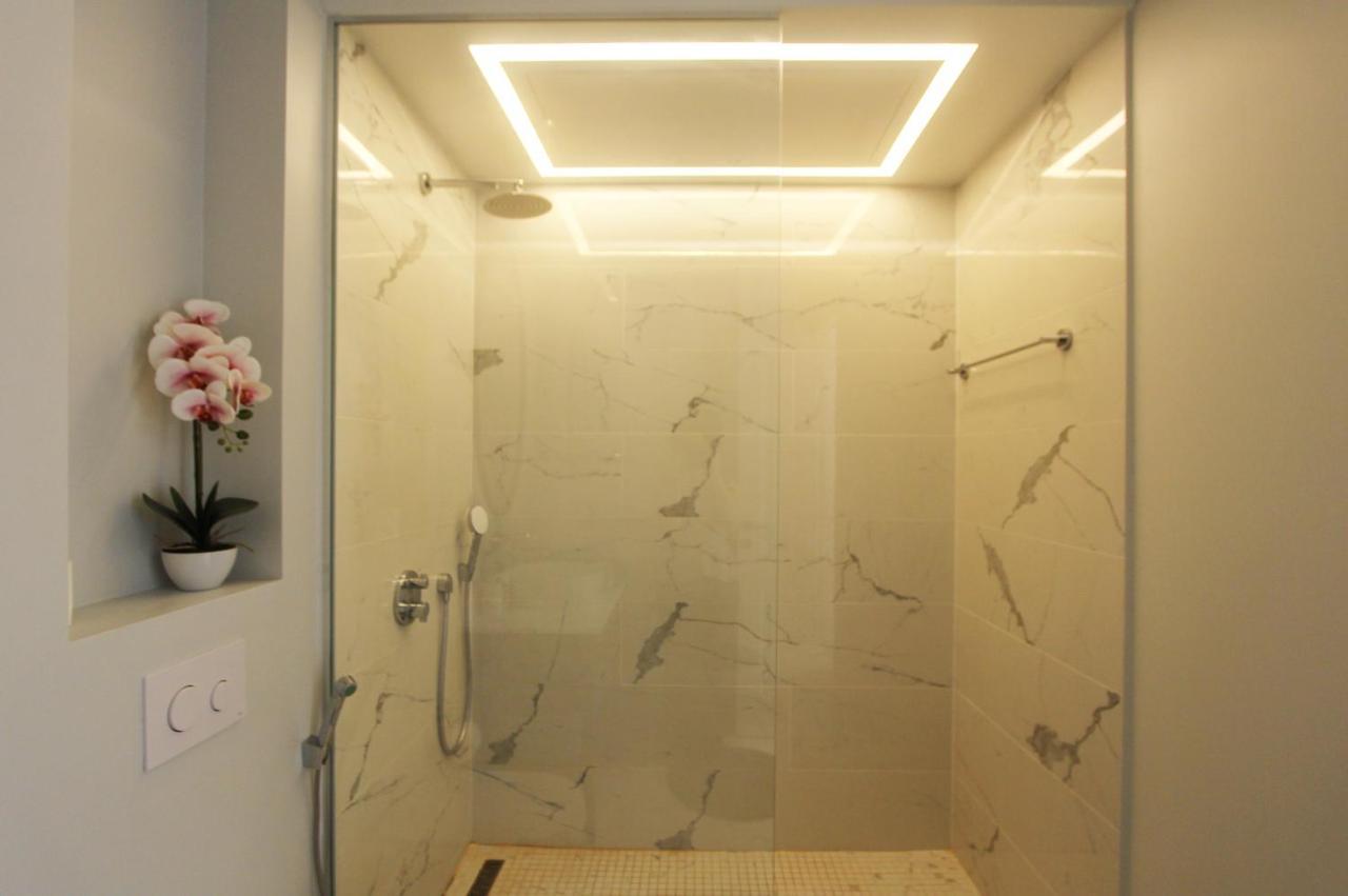 Lustica Bay Magnolia Apartment ติวัต ภายนอก รูปภาพ