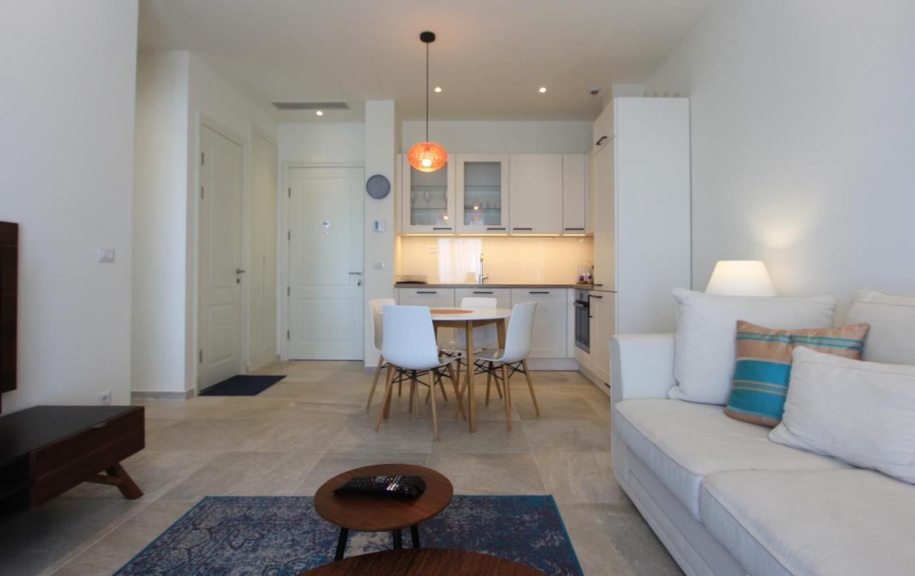 Lustica Bay Magnolia Apartment ติวัต ภายนอก รูปภาพ