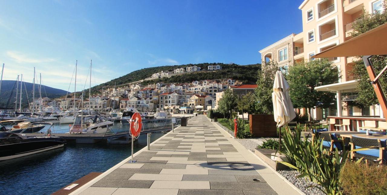 Lustica Bay Magnolia Apartment ติวัต ภายนอก รูปภาพ